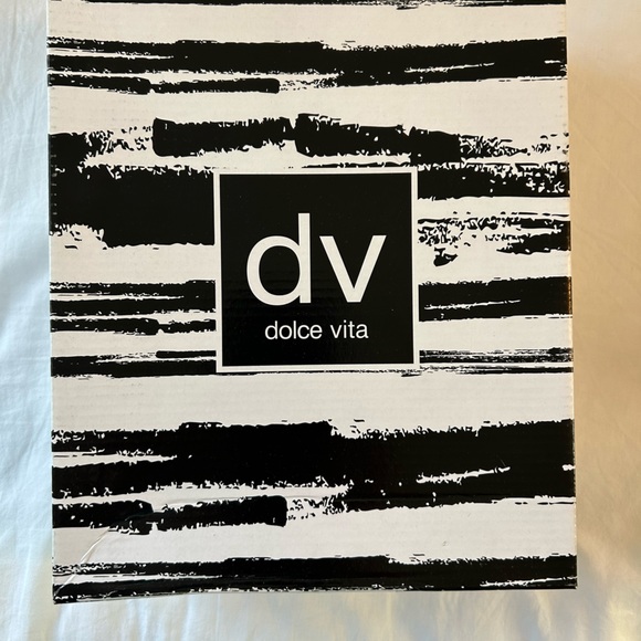 NIB DV by Dolce Vita Persia Platform Heels In Gold Size 8.5 - Picture 11 of 12